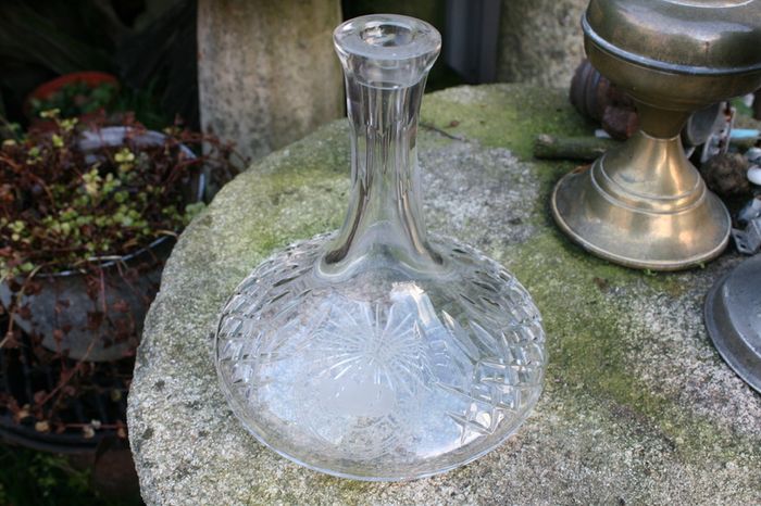 Crystal carafe Claddagh Friendship Loyalty Love