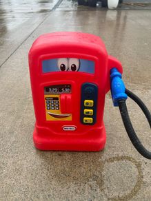 Little tikes petrol pump