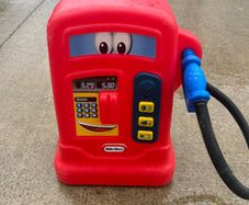 Little tikes petrol pump