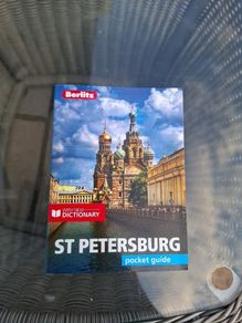 Berlitz Travel Guide St. Petersburg