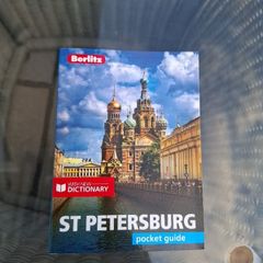 Berlitz Travel Guide St. Petersburg