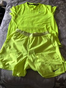 Mens Nike shorts and top size M