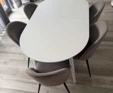 Dinning table with chairs extendable