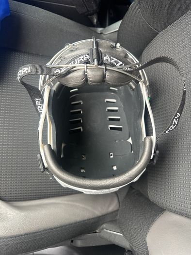 Hurling Helmet Size L 60cm.