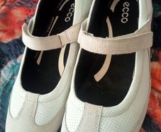 ECCO Pumps size 7.5