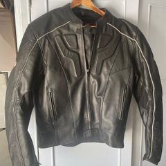 men's leather motorcycle jacket large. Full protection armour.