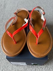 Tommy Hilfiger sandals size 5