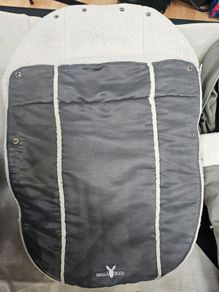 Wallaboo carseat footmuff x2