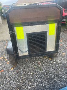 dog trailer