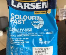 Larsen Flexible Tile Grout 3kg (Silver Grey)