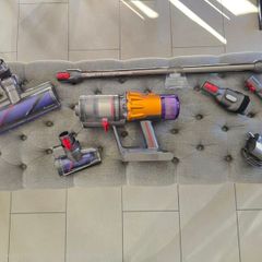 Dyson v12
