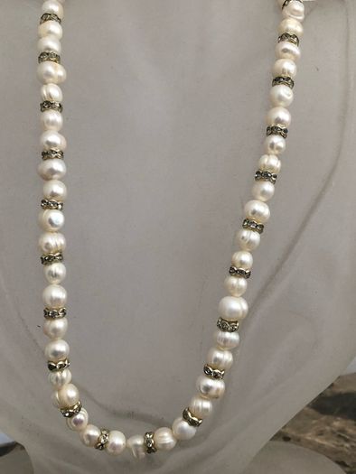 pearl necklace