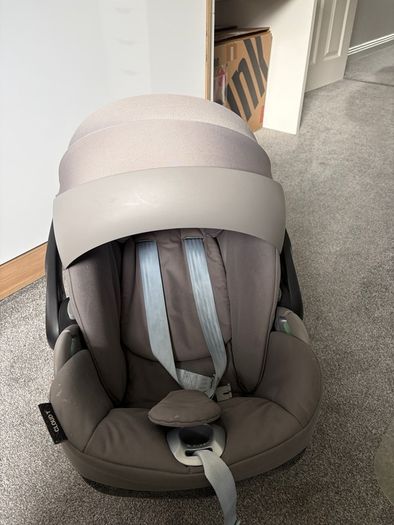 Cybex Cloud T I Size Car Seat & Base Bundle
