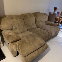 Recliner sofa