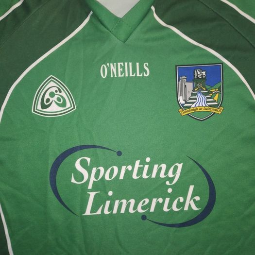 Vintage 2008  Limerick (M) GAA Jersey O'Neills Shirt Gaelic Football Hurling Camogie Munster Luimnigh Medium