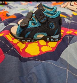 kids shoes