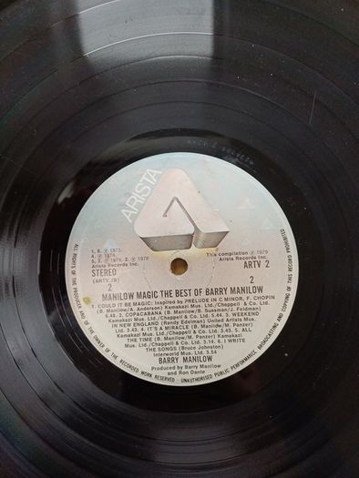 Vinyl  -Manilow Magic - The best of Manilow - No sleeve.