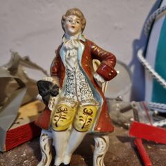18th century gentleman Dresden figurine