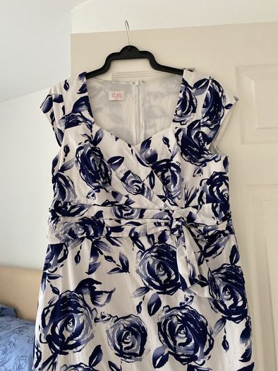 libra dress size 16