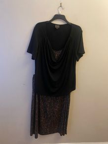 Ann Harvey blouse & matching skirt (size 22)