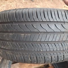 225/40r18 tire x 1