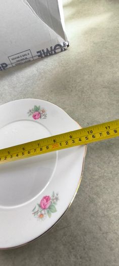 3 DIFFERENT PLATES - 1- Biscuit plateVintage Royal Grafton 1950s English Bone China Cake Plate 22.00 euro. 2- Biscuit plate Vintage 1960s, Colclough Linden Pattern Bone China .15.00 euro.3- Denby Halo Speckle Gray Coupe Dinner Plate 15.00 euro.
