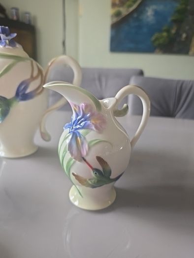 collectable tea set