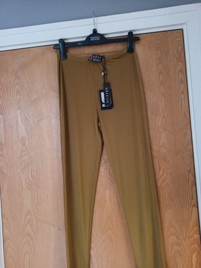 Yaya, Sophisticated Leggins. M -12.   B.N.W.T.