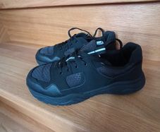 New.Clarks boy's school shoes.UK4G