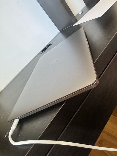 2022 macbook pro M2 Chip