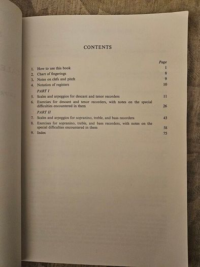 Scales Arpeggios And Exercises For The Recorder. By Margaret And Robert Donington.  First Edition Paperback In Good Condition.  See Photos For Same.