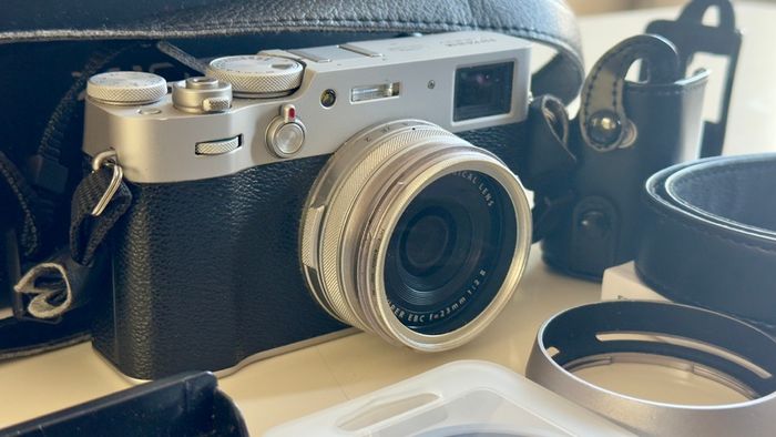 Fujifilm X100V