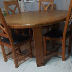 Oak Dining Table & chairs