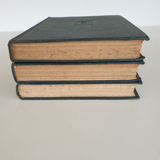 Carpenter and joiner books 1947 Vol 1-3 Caxton