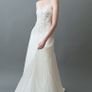 Never worn wedding dress and veil Image 5