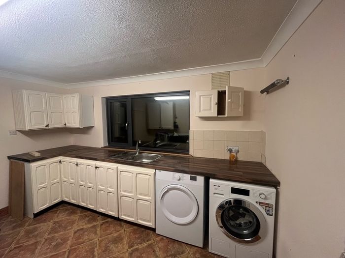 Kitchen cabinets