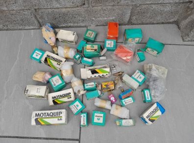 Vintage Car Bulbs. Mopar,  Lucas, Motaquip, Philips,  Cryselco, Smiths, Lamps. Car Parts, Accessories.