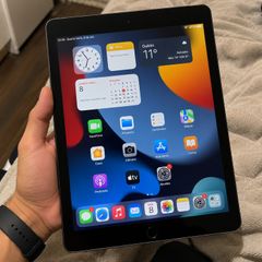 Apple iPad 9th Generation - 64GB