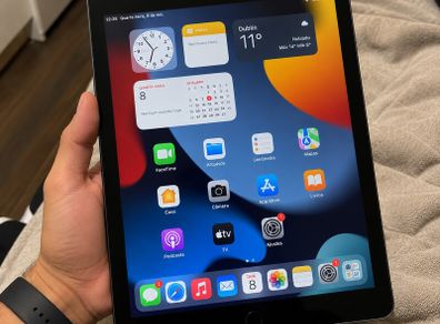 Apple iPad 9th Generation - 64GB