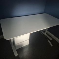 Adjustable Office Table