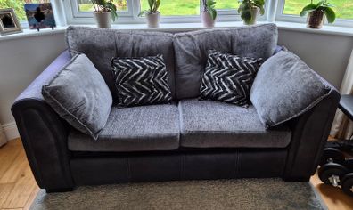 Pillow Back 2 Seater Deluxe Sofa Bed