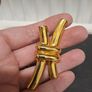 4 Brooches for a tenner Image 3