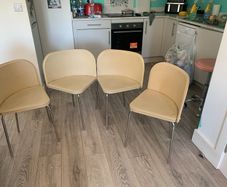 4 kitchen table chairs