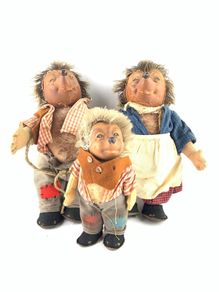 Vintage Steiff Mecki family