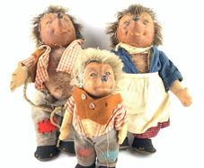 Vintage Steiff Mecki family