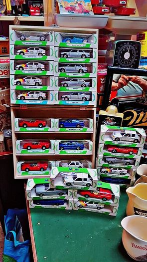 Corgi Mobil Oil model cars from 1989