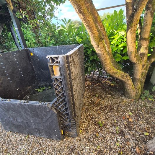 Storage  containers