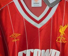 1982-1984 Liverpool FC shirt for sale. Size XL.