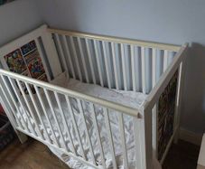Cot bed