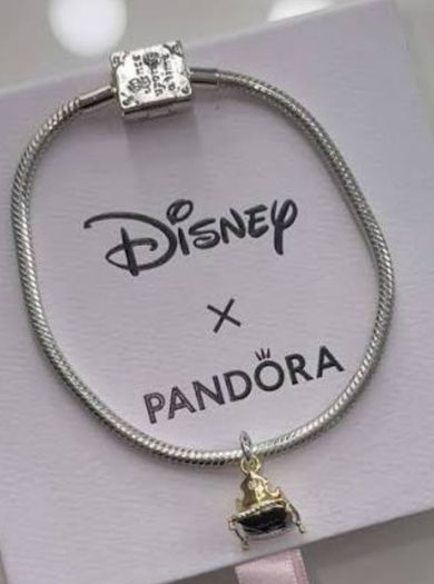Pandora Disney Princess Auroras Crown on  golden Pillow with Lab grown Diamond  New